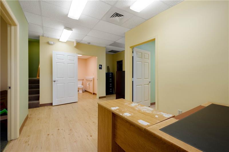 More Photos Of 626 5th Ave, Coraopolis Office Residential For Sale