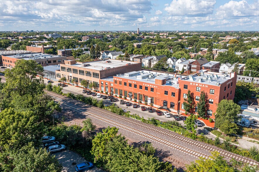 More Photos Of 4256 N Ravenswood Ave, Chicago Loft Creative Space For Lease