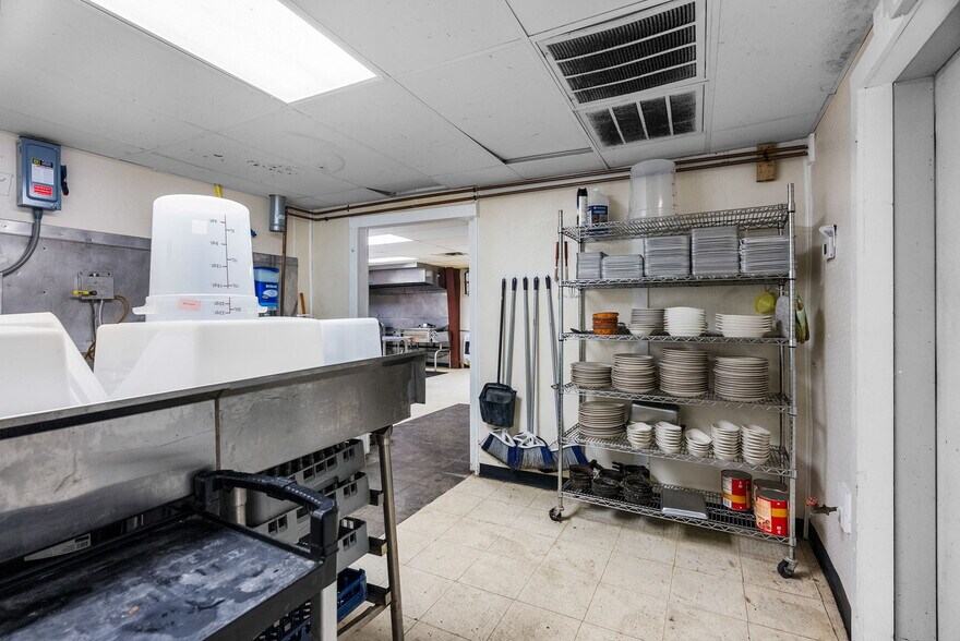 More Photos Of 3801 Happy Bend Rd, Atkins Restaurant For Sale