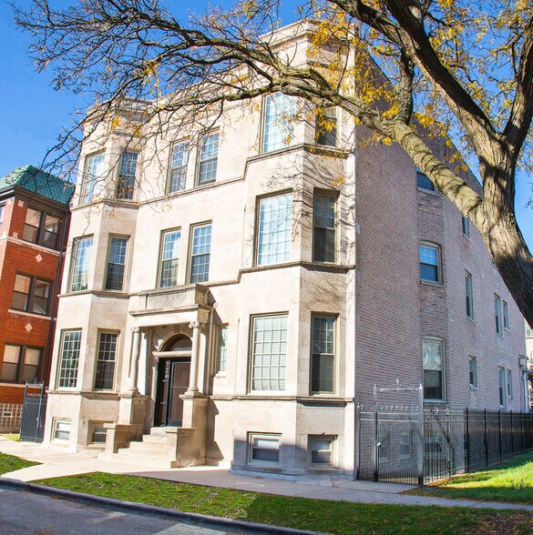 Primary Photo Of 724 E 50th Pl, Chicago Apartments For Sale