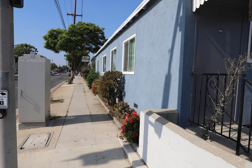More Photos Of 11720 Inglewood Ave, Hawthorne Congregate Senior Housing For Sale