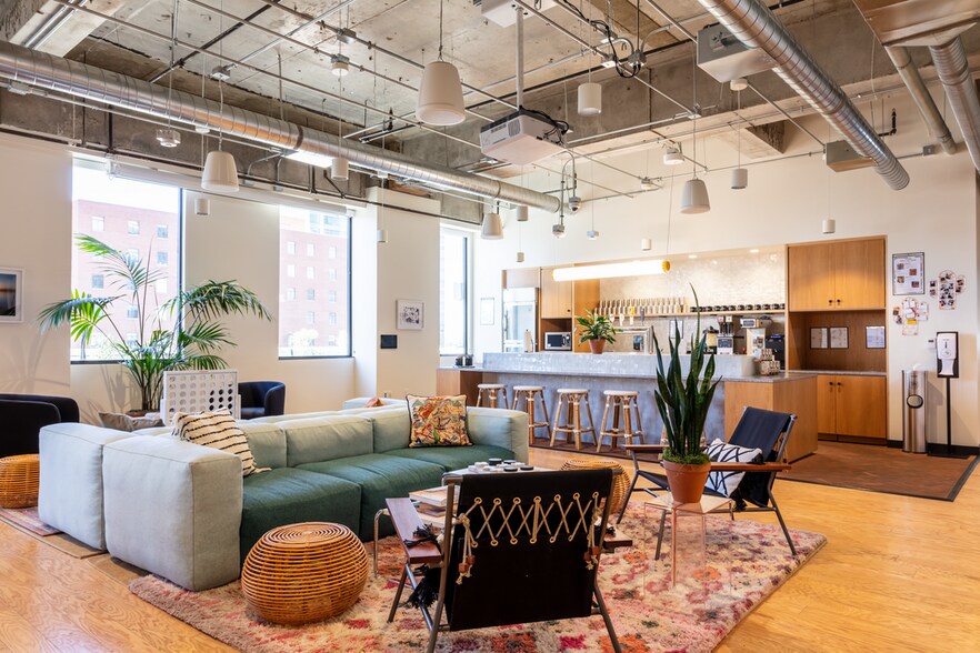 More Photos Of 101 N 1st Ave, Phoenix Office For Lease