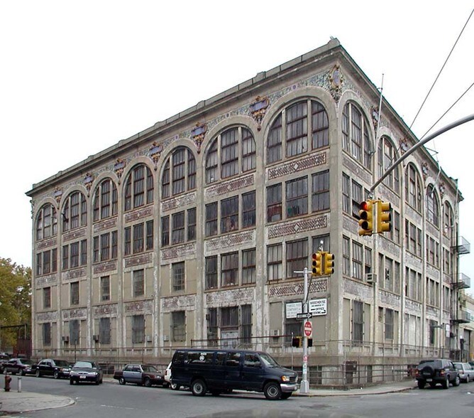 More Photos Of 110 Bridge St, Brooklyn Light Manufacturing For Lease