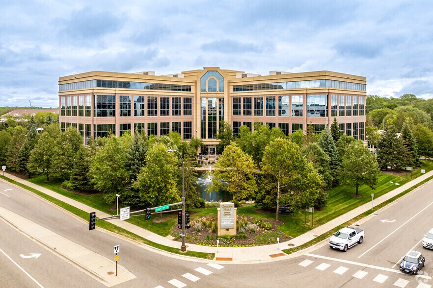 More Photos Of 701 S Xenia Ave, Golden Valley Office For Lease