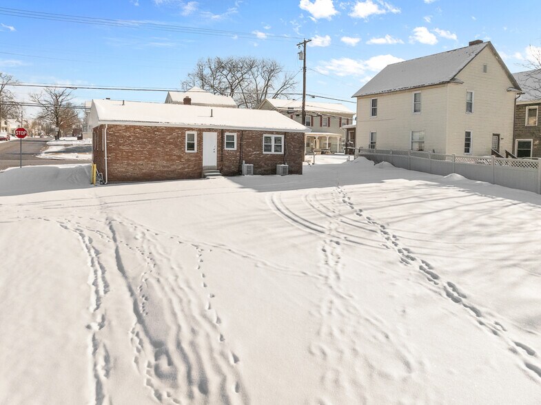 More Photos Of 293 N Ellsworth Ave, Salem Medical For Sale