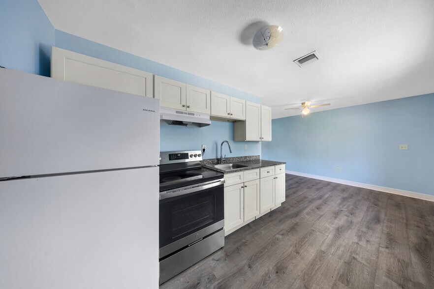 More Photos Of 1109 NW 6th Ave, Pompano Beach Apartments For Sale