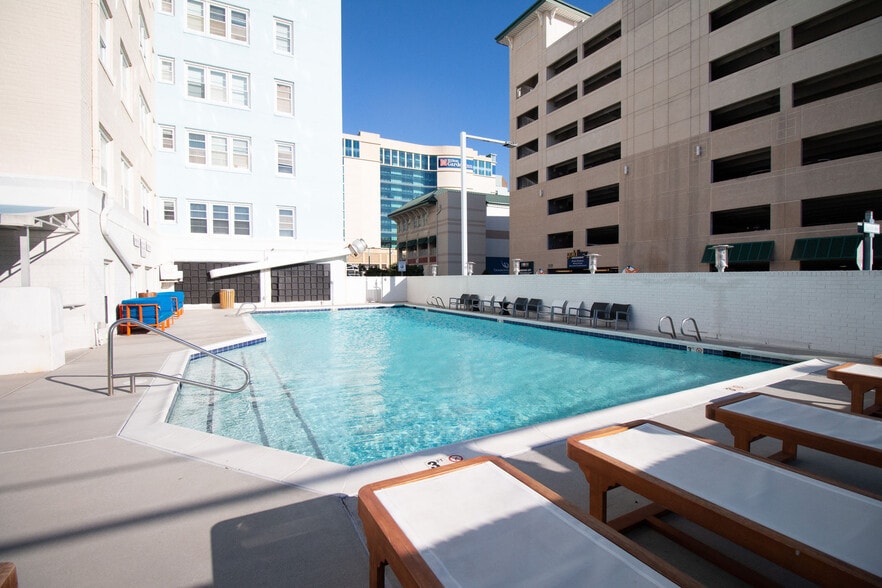 More Photos Of 205 34th St, Virginia Beach Apartments For Lease