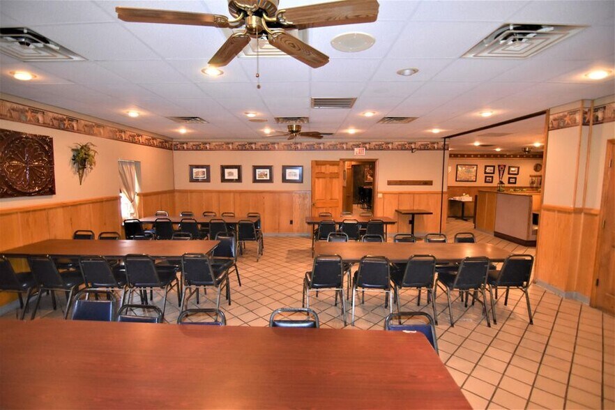 More Photos Of 109 S Folger St, Carrollton Restaurant For Sale