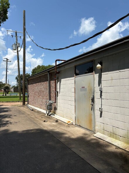More Photos Of 197 S Main St, Tyronza General Retail For Sale