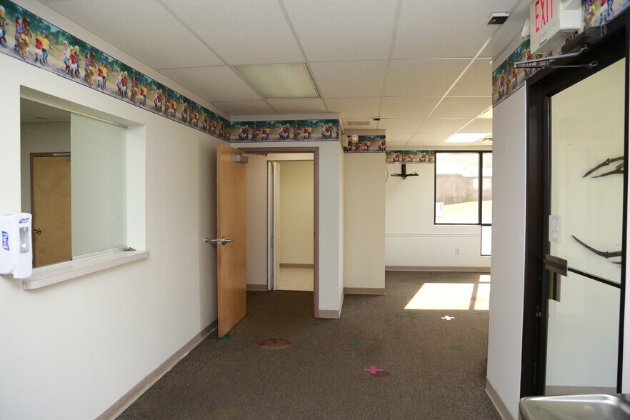 More Photos Of 2 Highland Park Dr, Uniontown Medical For Lease