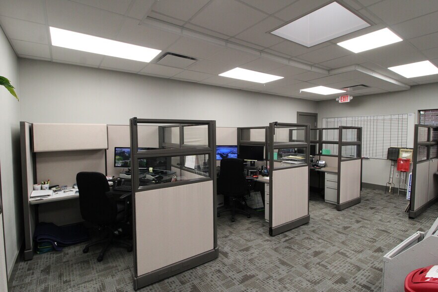 More Photos Of 418 Village Dr, Murphy Medical For Sale