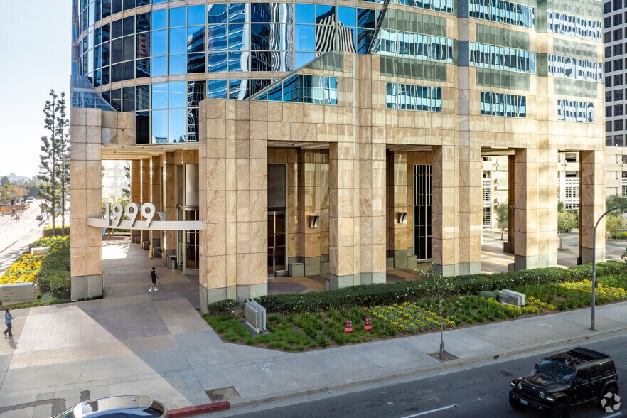 More Photos Of 1999 Avenue of the Stars, Los Angeles Office For Lease