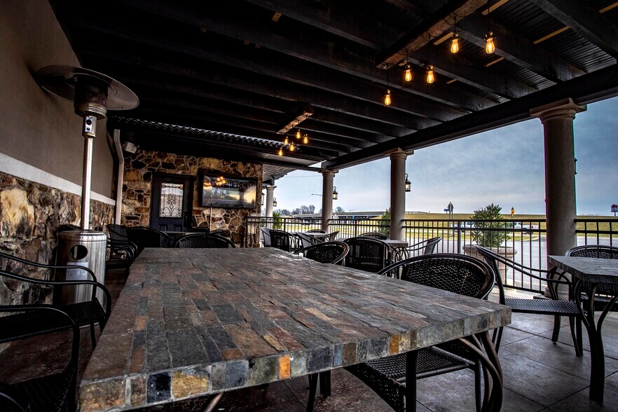 More Photos Of 1700 E. Main St., Blytheville Restaurant For Sale