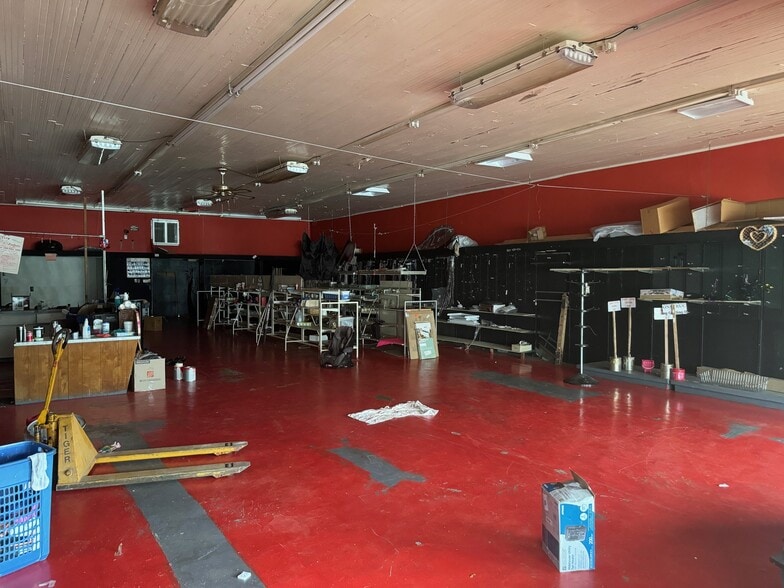 More Photos Of 4 Main st, Butler Storefront Retail Office For Sale