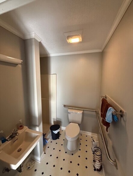 More Photos Of 111 Naylor St, Salisbury Office For Sale