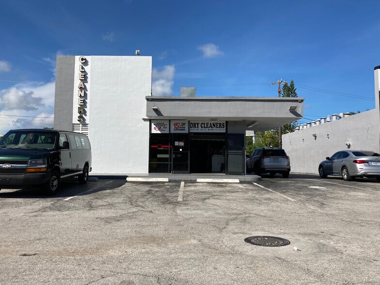More Photos Of 9595 SW 160th St, Miami Freestanding For Sale