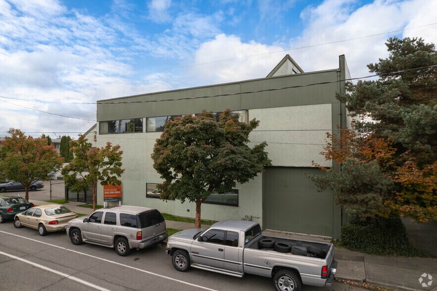 More Photos Of 9241 Greenwood Ave N, Seattle Office For Sale