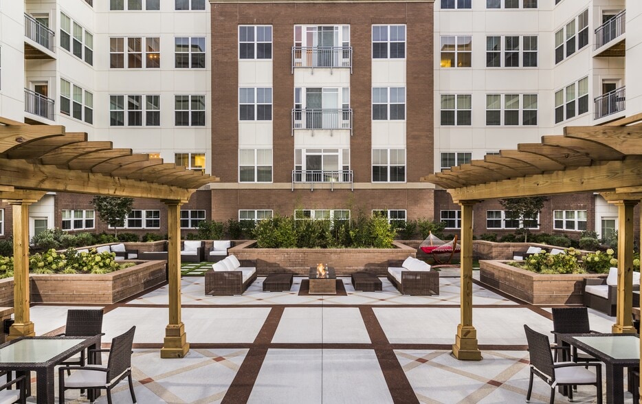 More Photos Of 5760 Dow Ave, Alexandria Apartments For Lease