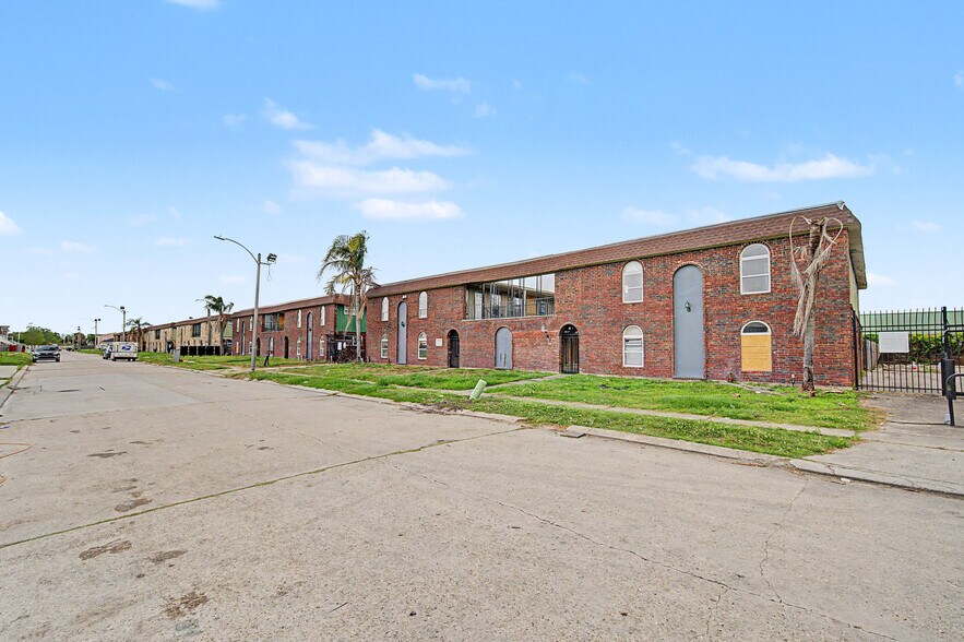 More Photos Of 6711-6817 Tara Ln, New Orleans Apartments For Sale