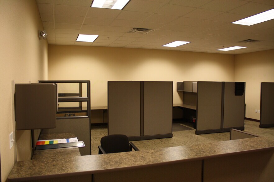 More Photos Of 3048 N Cessna Ave, Casa Grande Warehouse For Lease