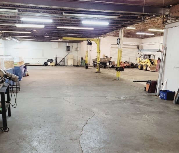 More Photos Of 5049 S 2700 W, Roy Warehouse For Lease