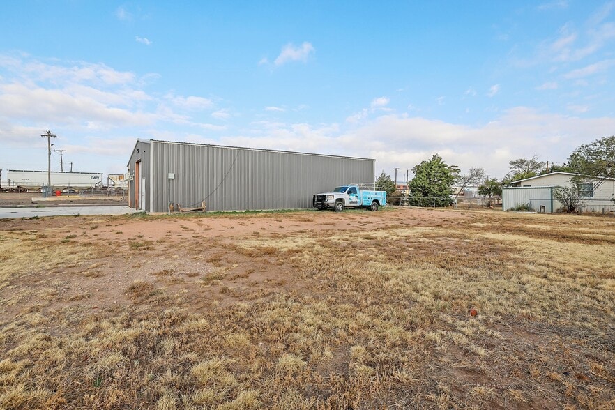 More Photos Of 1515 S Garfield St, Amarillo Industrial For Sale