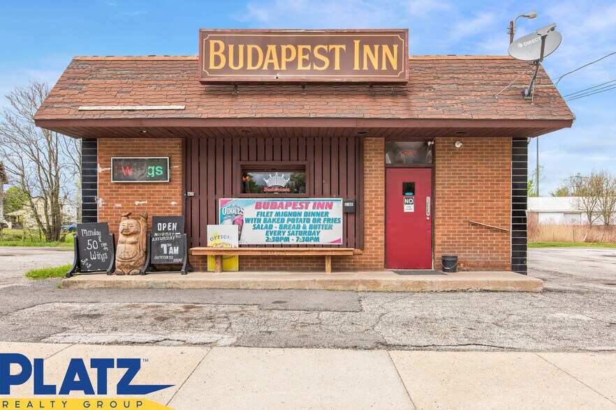 More Photos Of 3780 Mahoning Ave, Youngstown Restaurant For Sale