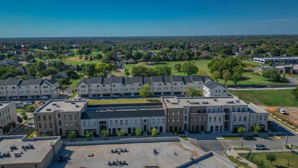 More Photos Of 5100 W Park Dr, Rogers Unknown For Lease