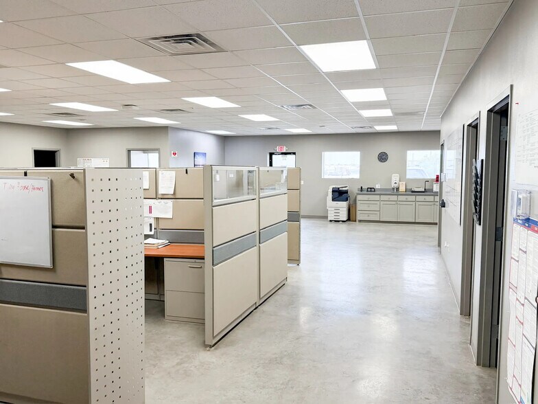 More Photos Of 470 Josh Mitchell Ave, Big Lake Service For Lease