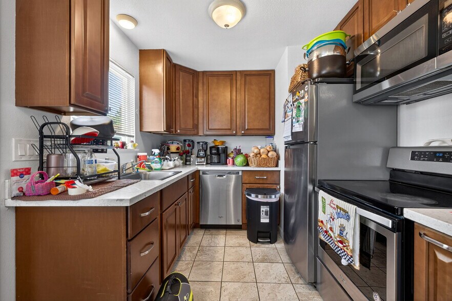 More Photos Of 600-606 Pacific Ave, Santa Rosa Apartments For Sale
