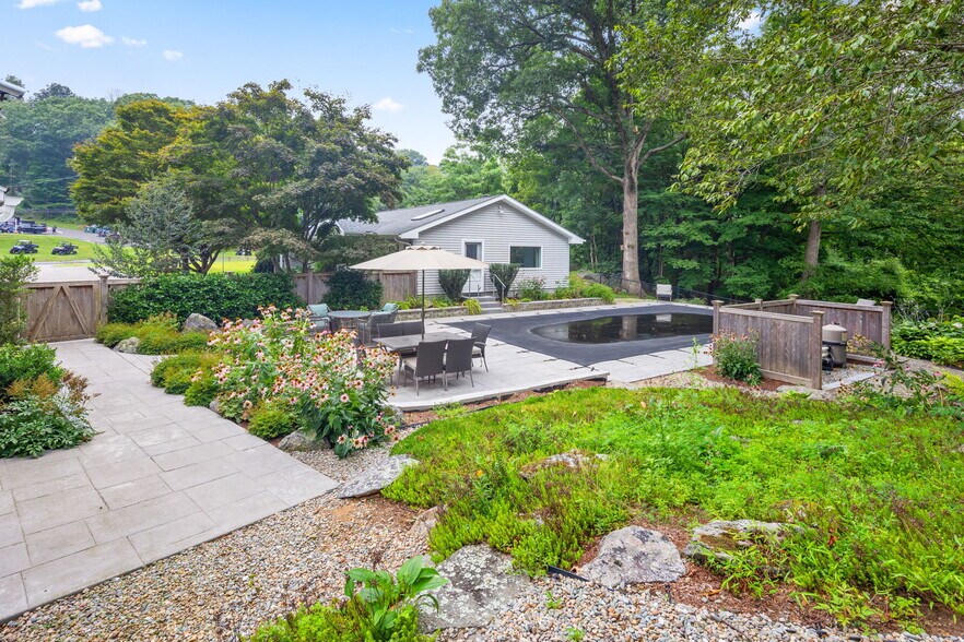More Photos Of 2258 Route 22, Brewster Village Office For Sale