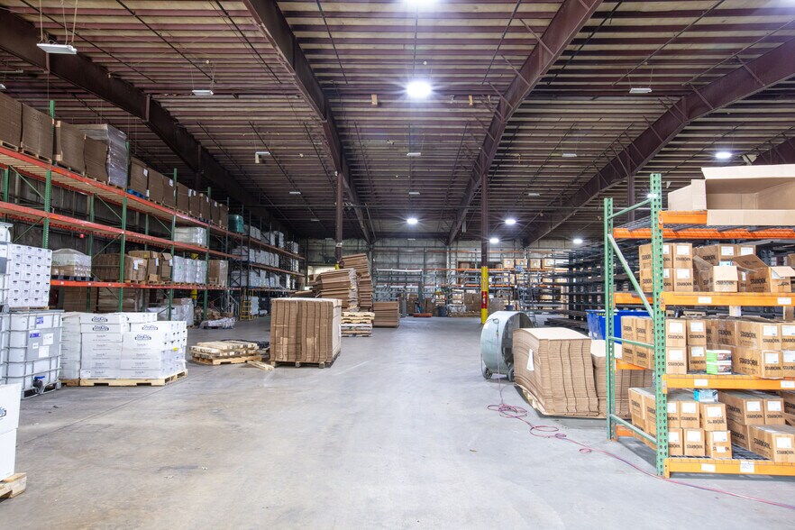 More Photos Of 8 Morin St, Biddeford Warehouse For Sale