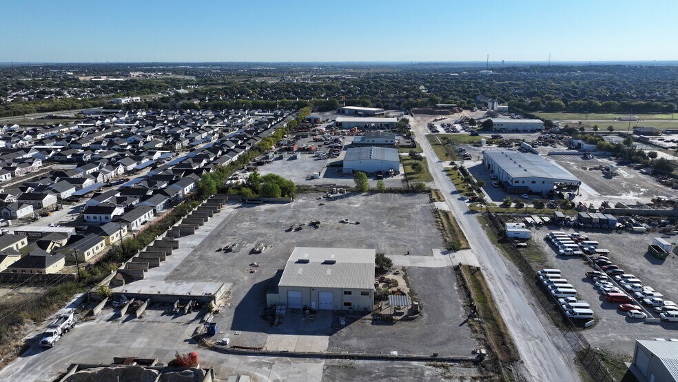 More Photos Of 2725 Prestige Rd, Fort Worth Warehouse For Lease