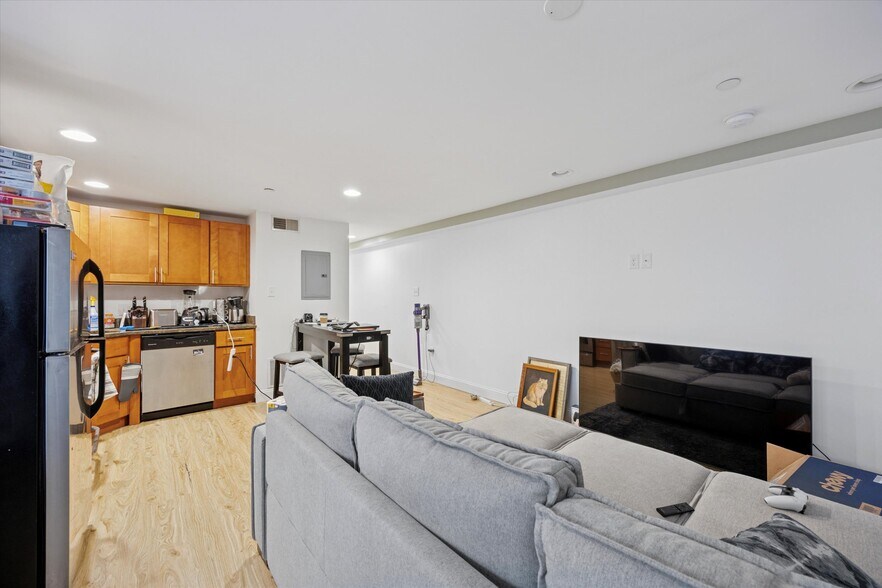 More Photos Of 4310 Spruce St, Philadelphia Apartments For Sale