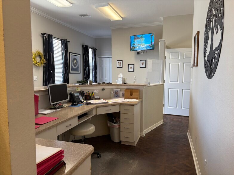 More Photos Of 15151 S US Highway 441, Summerfield Medical For Sale