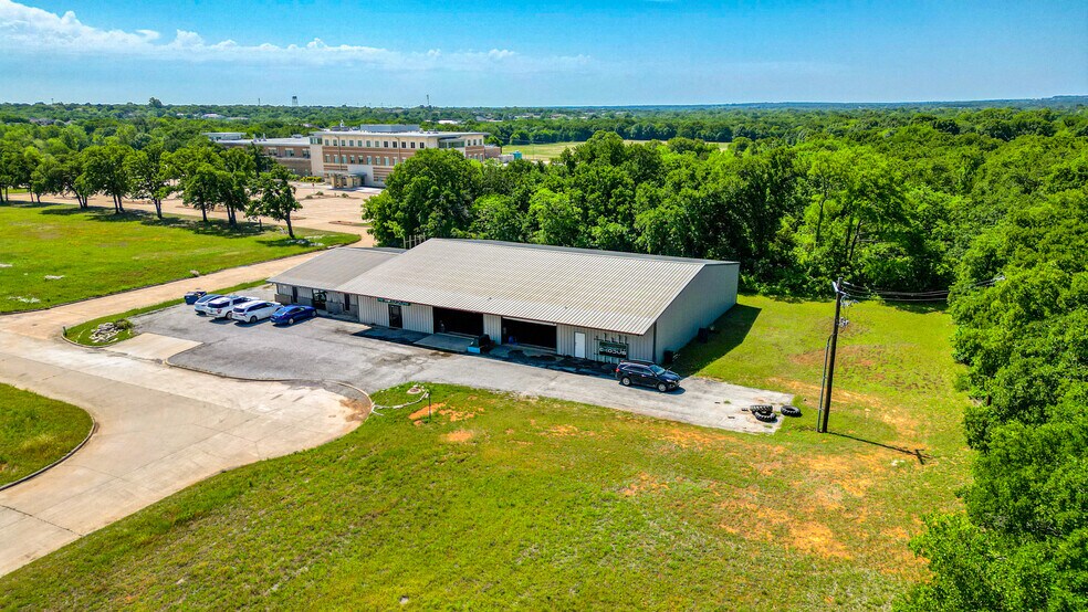 More Photos Of 301 Center Court Dr, Bridgeport Warehouse For Sale
