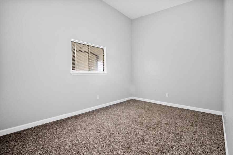 More Photos Of 10518 Heizer Dr, Corpus Christi Apartments For Sale