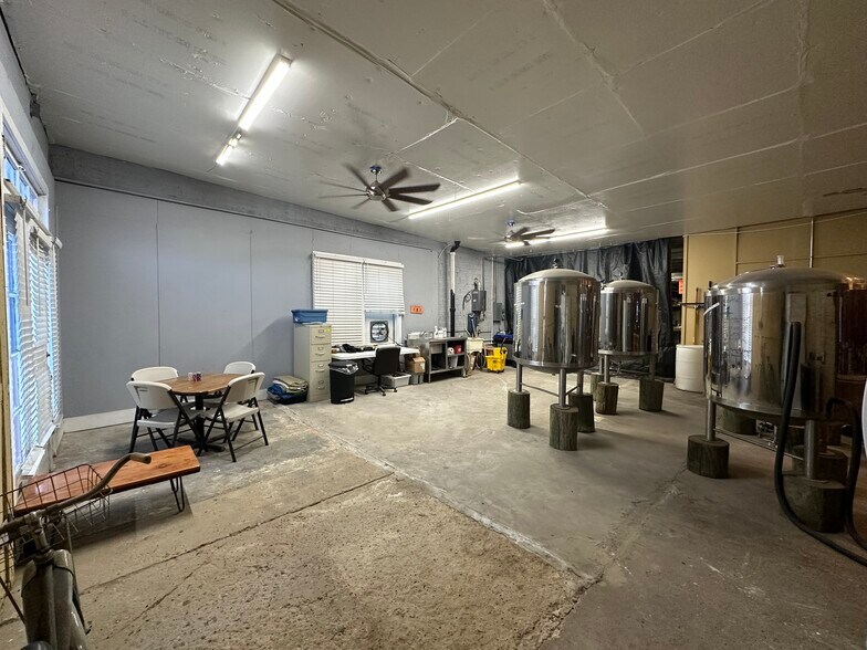 More Photos Of 130 E Goodnight Ave, Aransas Pass Restaurant For Sale