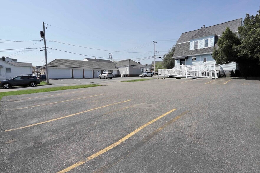 More Photos Of 66 Rockdale Ave, New Bedford Office For Sale