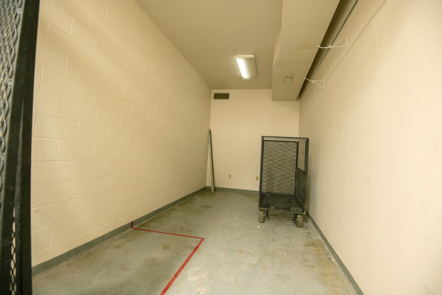 More Photos Of 1330 N Park St, Carrollton Medical For Sale