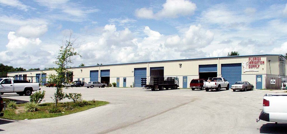 More Photos Of 2792 Michigan Ave, Kissimmee Warehouse For Lease
