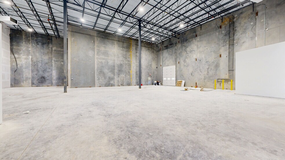 More Photos Of 17 Cpl Luigi Marciante Jr Memorial Dr, Jackson Township Industrial For Lease