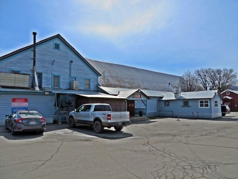 7230 State Highway 3, Hayfork, CA 96041 Bar For Sale