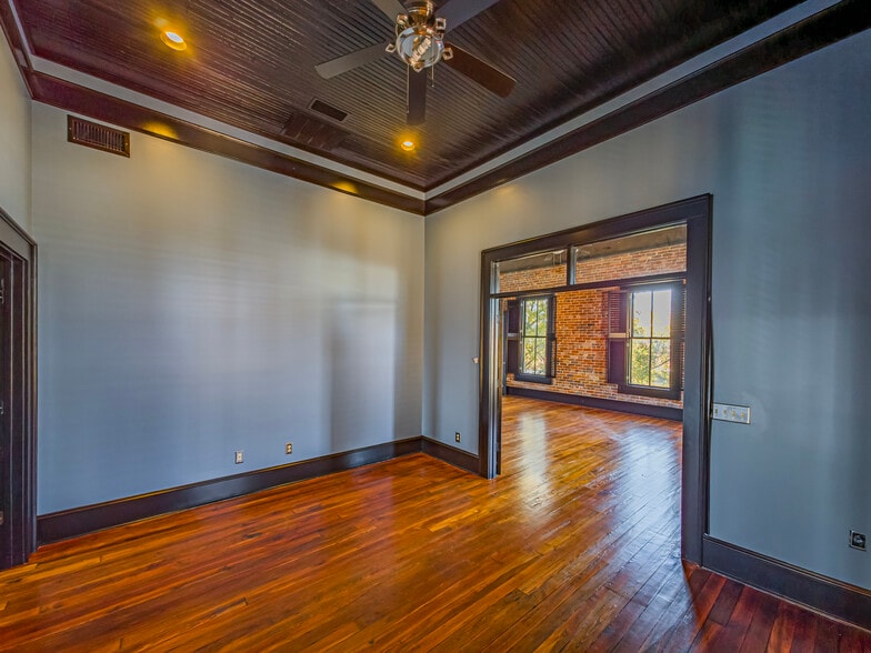 More Photos Of 105-111 W Central, Valdosta Storefront Retail Office For Sale