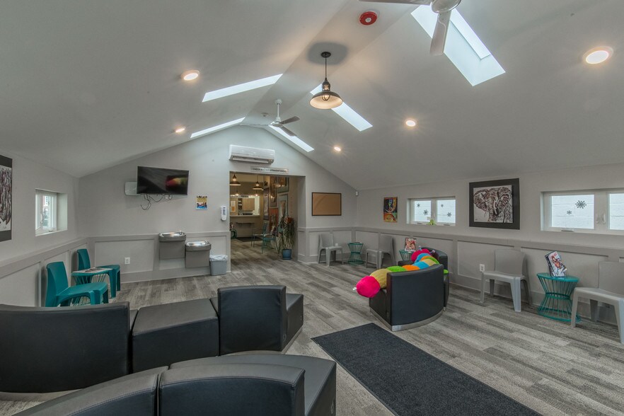 More Photos Of 2924 Main St, Buffalo Storefront Retail Office For Sale