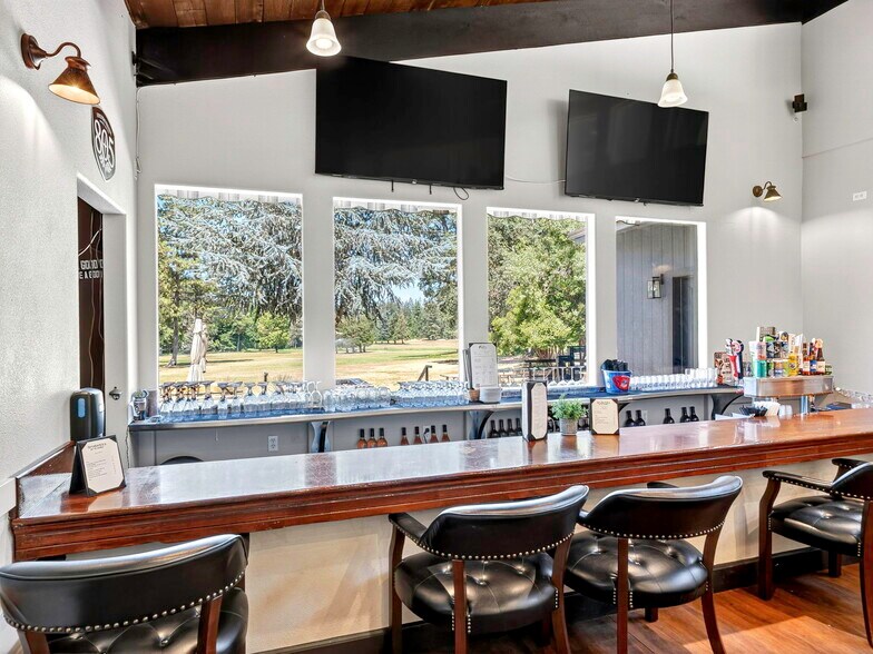 More Photos Of 16451 Golf rd, Cobb Golf Course Driving Range For Lease