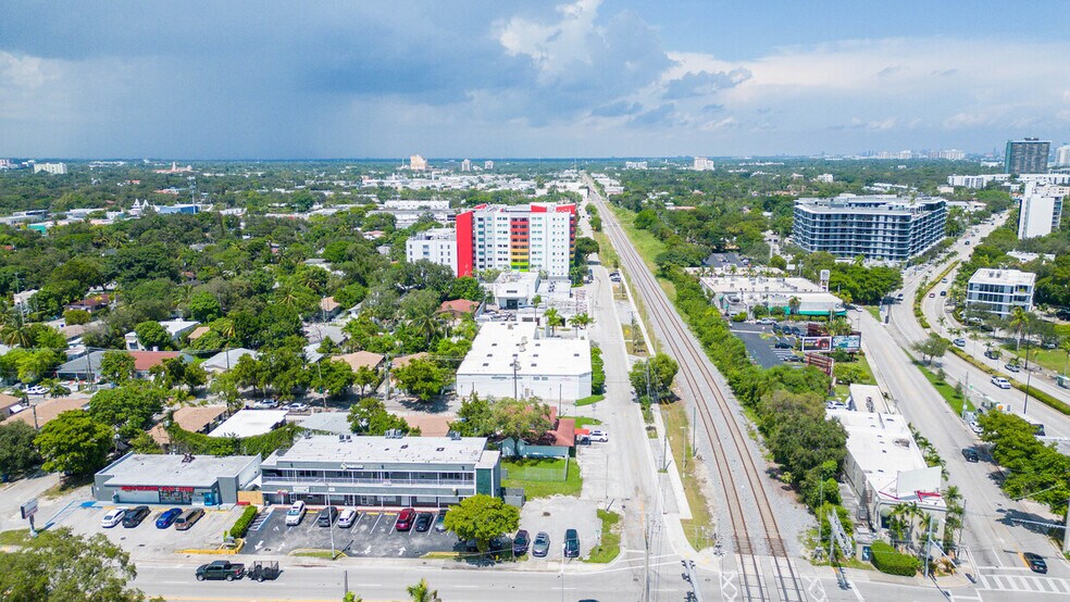 More Photos Of 375 NE 54th St, Miami Storefront For Sale