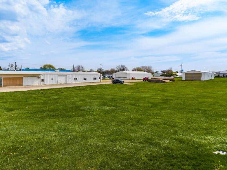 More Photos Of 235 S Jefferson Ave, Plain City Mixed Retail For Sale