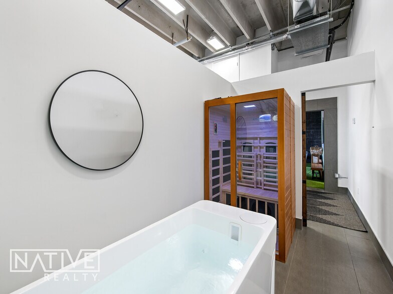 More Photos Of 1229-1231 NE 9th Ave, Fort Lauderdale Flex For Lease