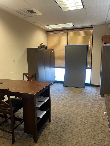 More Photos Of 6649 S Paris St, Centennial Storefront Retail Office For Sale